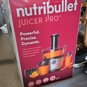Nutribullet Juicer Pro - Silver and Black
